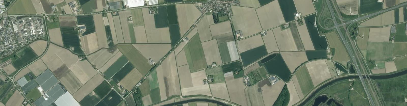 Luchtfoto van Wijk 02 Langeweg