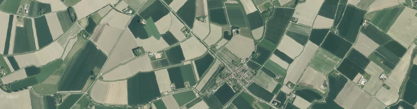 Luchtfoto van Wijk 06 Zuidzande