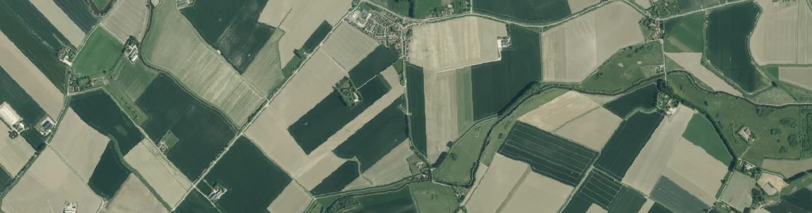Luchtfoto van Wijk 14 Waterlandkerkje