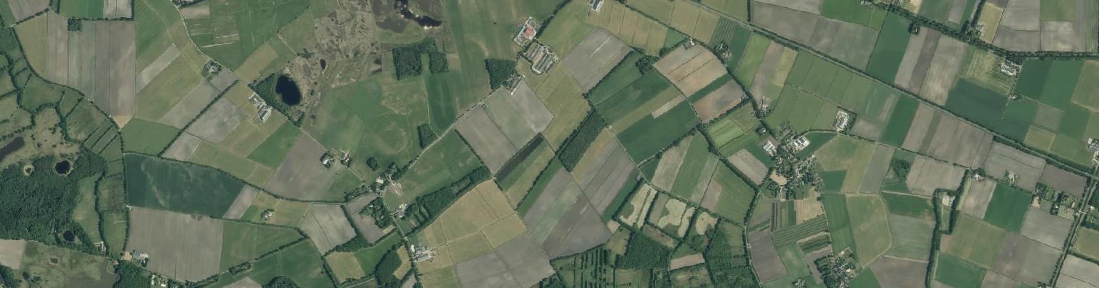 Luchtfoto van Wijk 16 De Broekstreek