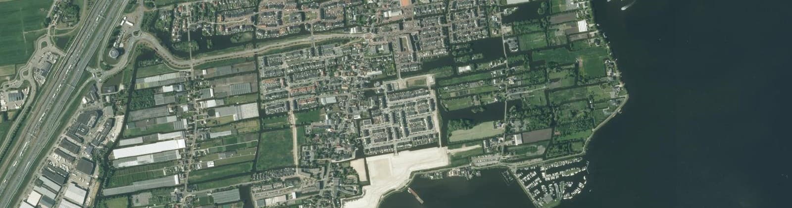Luchtfoto van Wijk 00 Roelofarendsveen