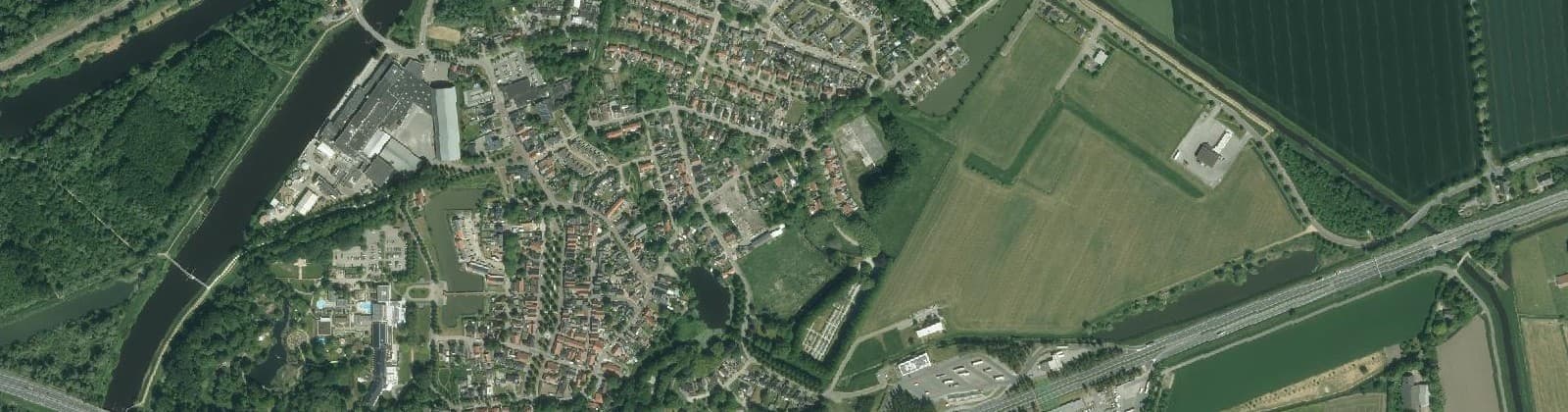 Luchtfoto van Wijk 05 Nieuweschans