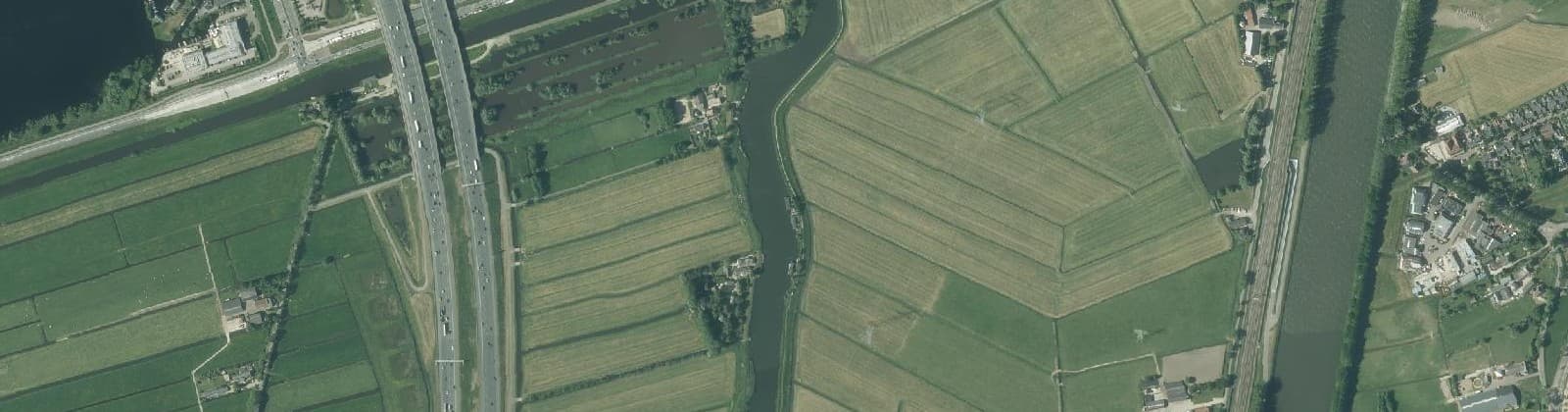 Luchtfoto van Wijk 10 Loenersloot
