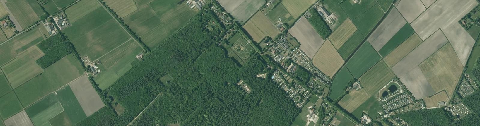 Luchtfoto van Wijk 34 Rijs