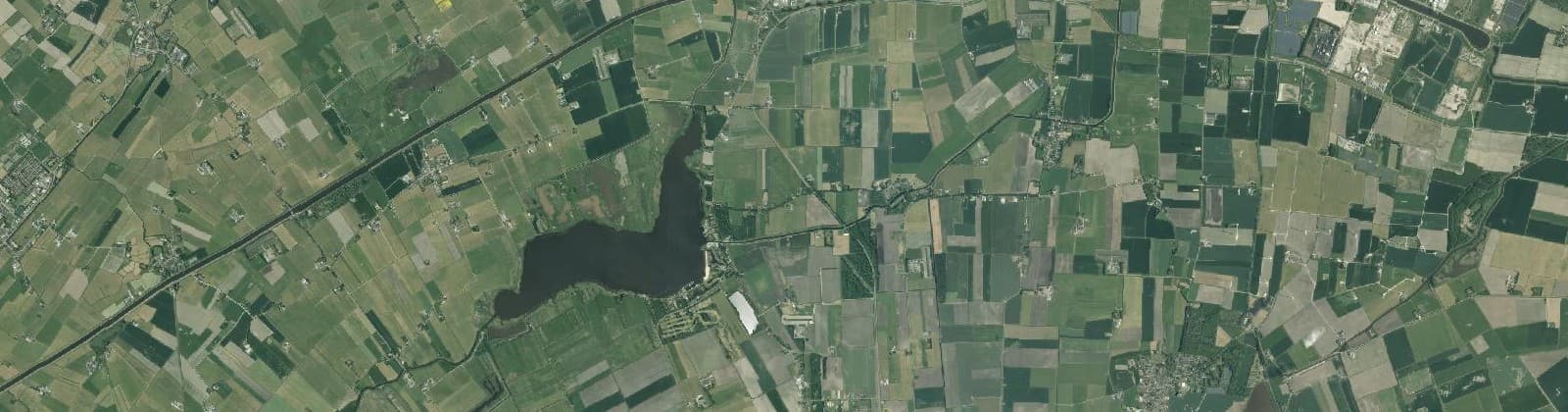 Luchtfoto van Tjuchem en Steendam