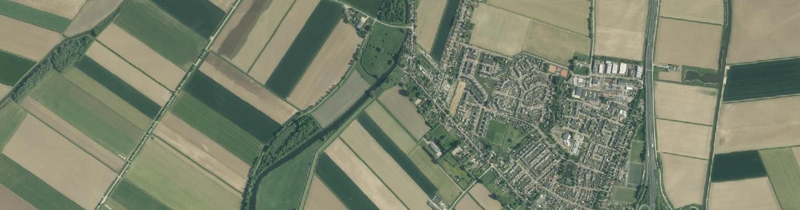 Luchtfoto van Nieuwendijk