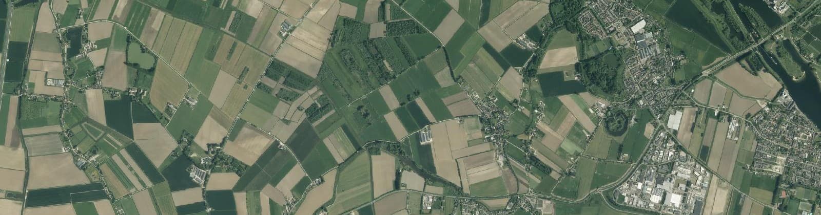 Luchtfoto van Uitwijk