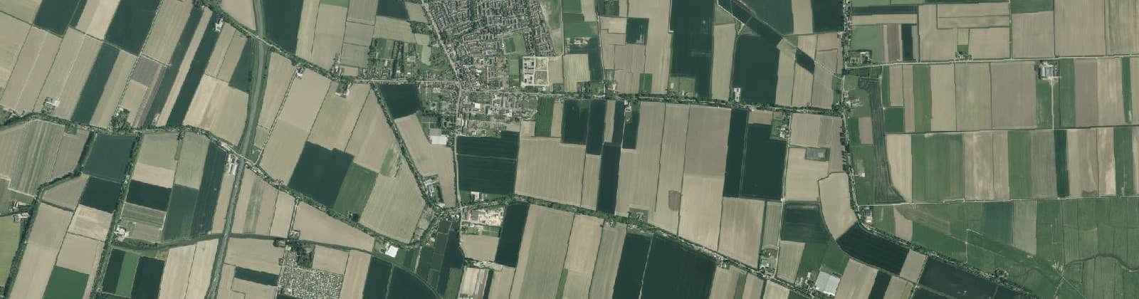 Luchtfoto van Wijk 08 Klaaswaal