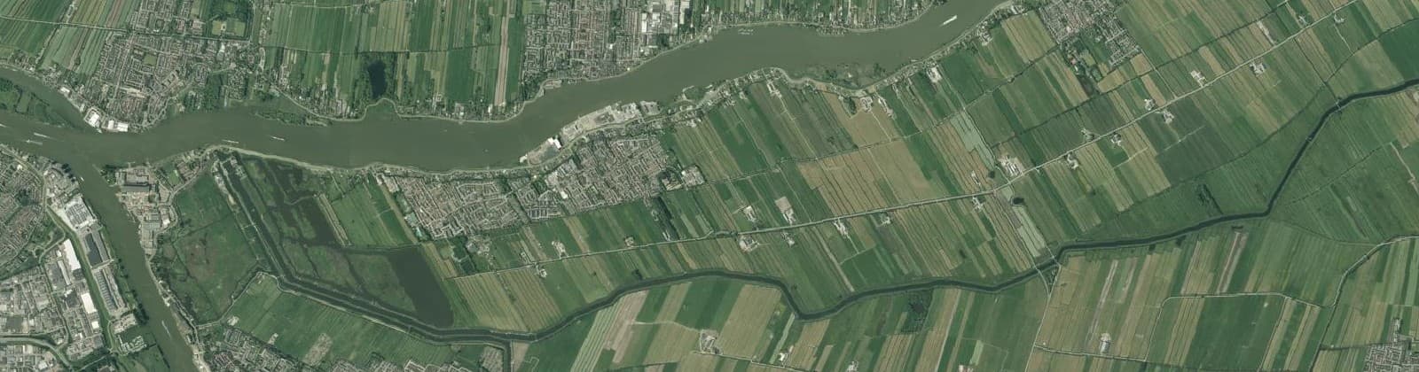 Luchtfoto van Wijk12-Nieuw-Lekkerland
