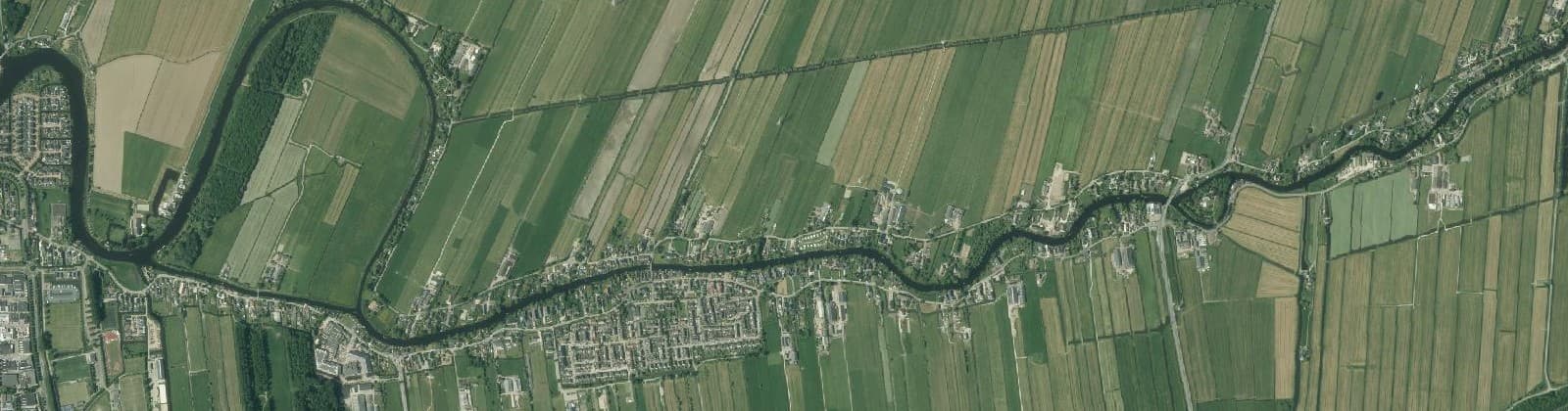 Luchtfoto van Wijk16-Oud-Alblas