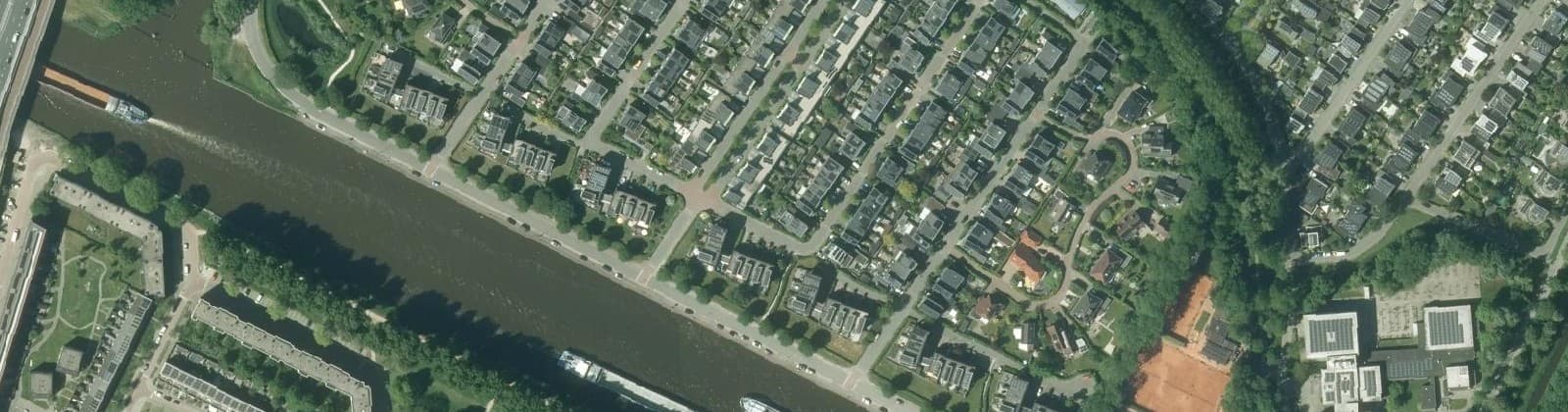 Luchtfoto van Van Starkenborgh
