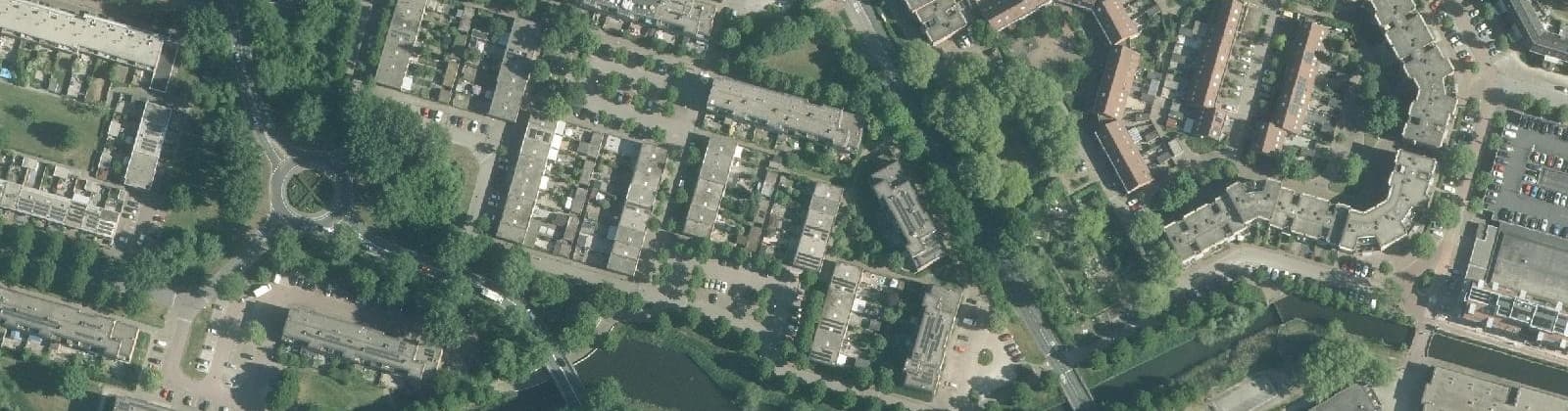 Luchtfoto van Binnenhof en Langshof (met Nieuwstraat)