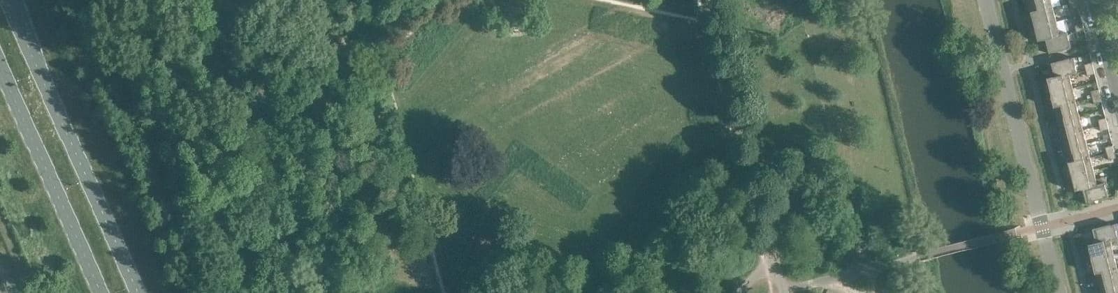 Luchtfoto van Dr J.M. den Uylpark
