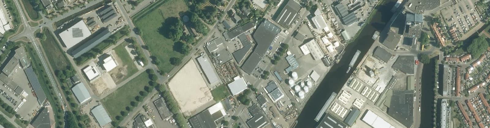 Luchtfoto van Industrie Oevers C