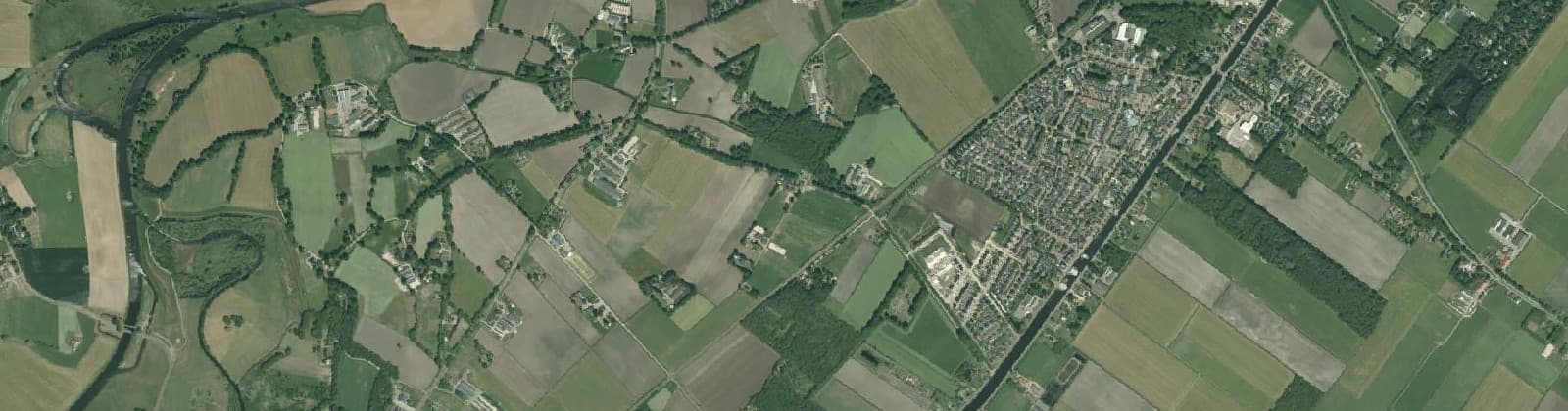 Luchtfoto van Verspreide huizen Oud-Bergentheim