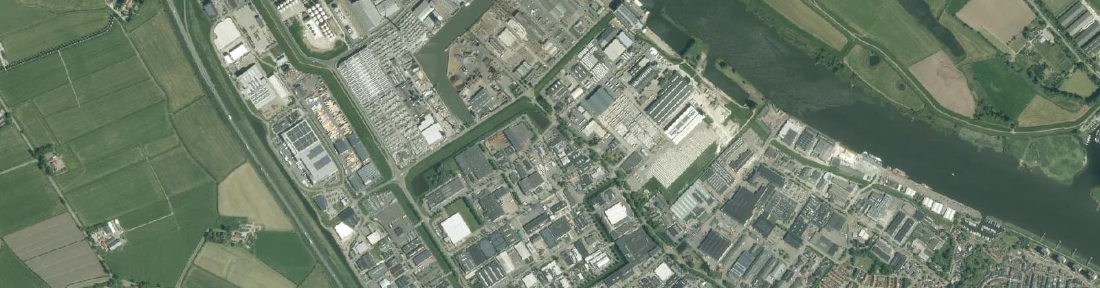Luchtfoto van Industrieterrein Kampen
