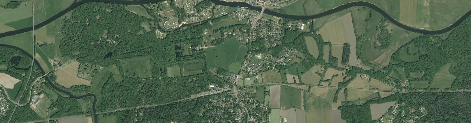 Luchtfoto van Kern Ommen - Zuid - ten noorden v spoor