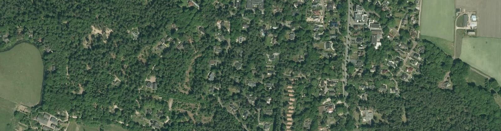 Luchtfoto van Kern Ommen - Zuid - ten zuiden v spoor