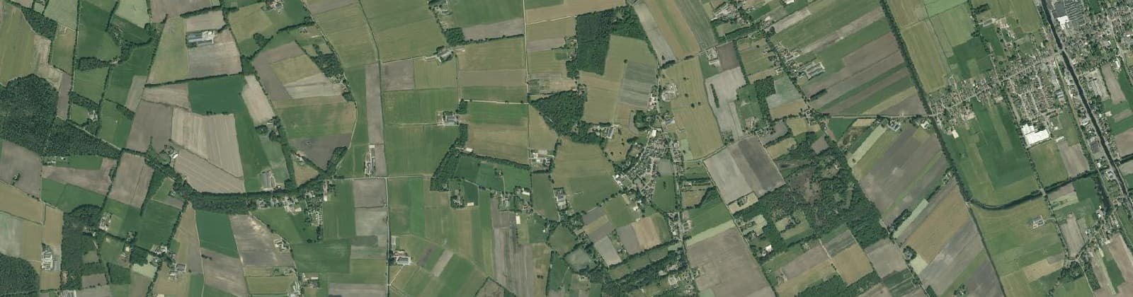 Luchtfoto van Verspreide huizen Hooge-Hexel