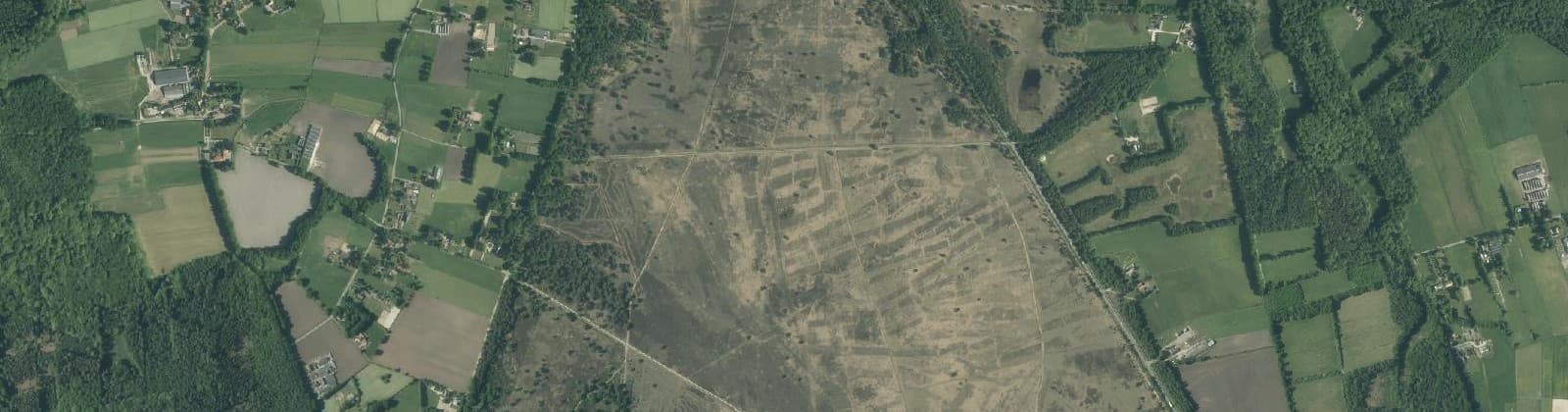 Luchtfoto van Verspreide huizen heidegebied
