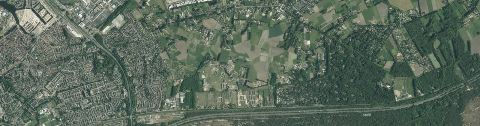 Luchtfoto van Hierden De Enk