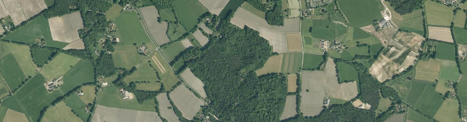 Luchtfoto van Verspreide huizen Lochemseweg