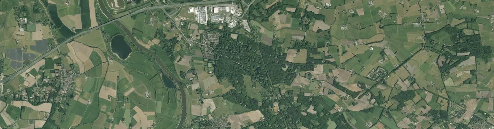 Luchtfoto van Verspreide huizen Epse