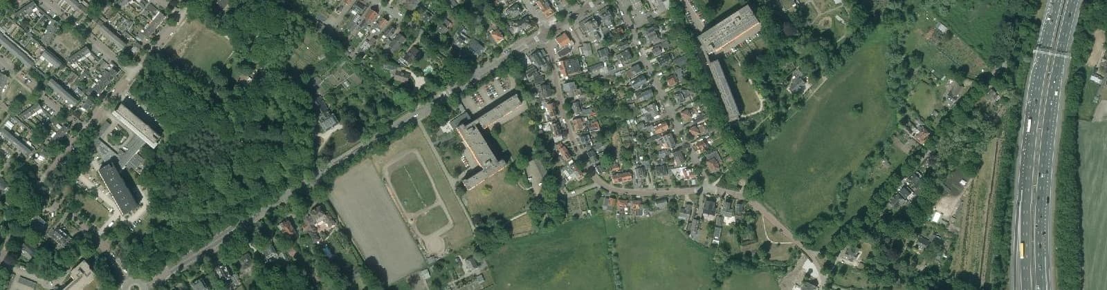 Luchtfoto van Aan de Beek