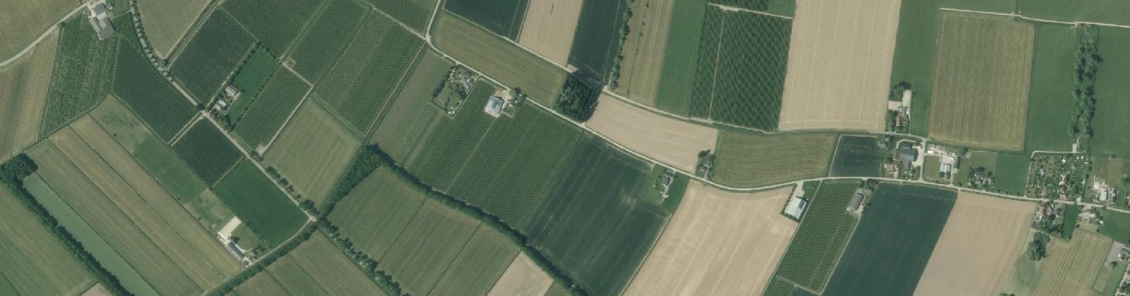 Luchtfoto van Zennewijnen e.o.