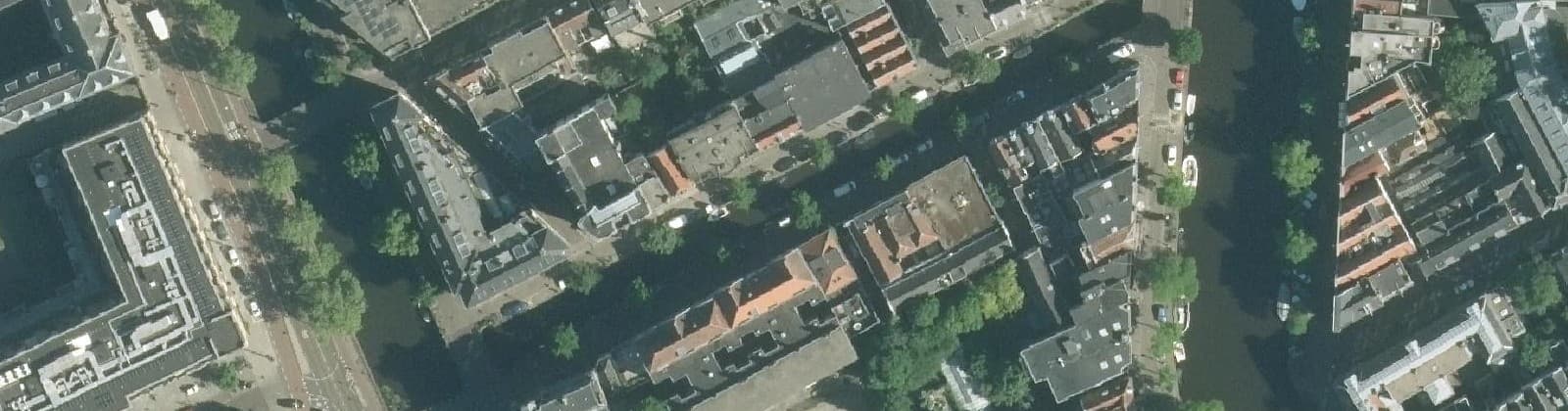 Luchtfoto van Passeerdersgrachtbuurt