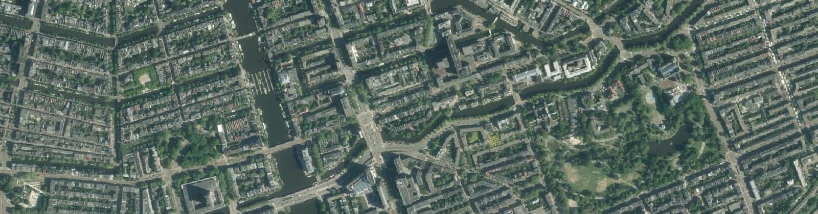 Luchtfoto van Sarphatistrook