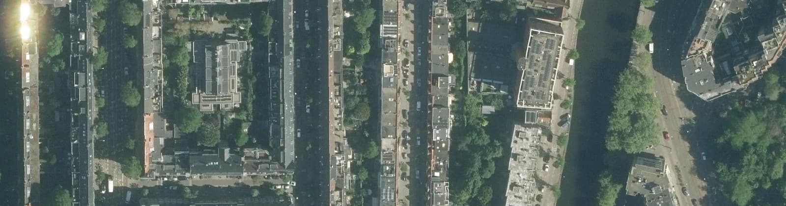 Luchtfoto van Surinamepleinbuurt