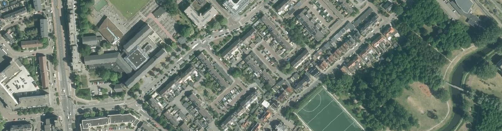 Luchtfoto van Wijkerbaan