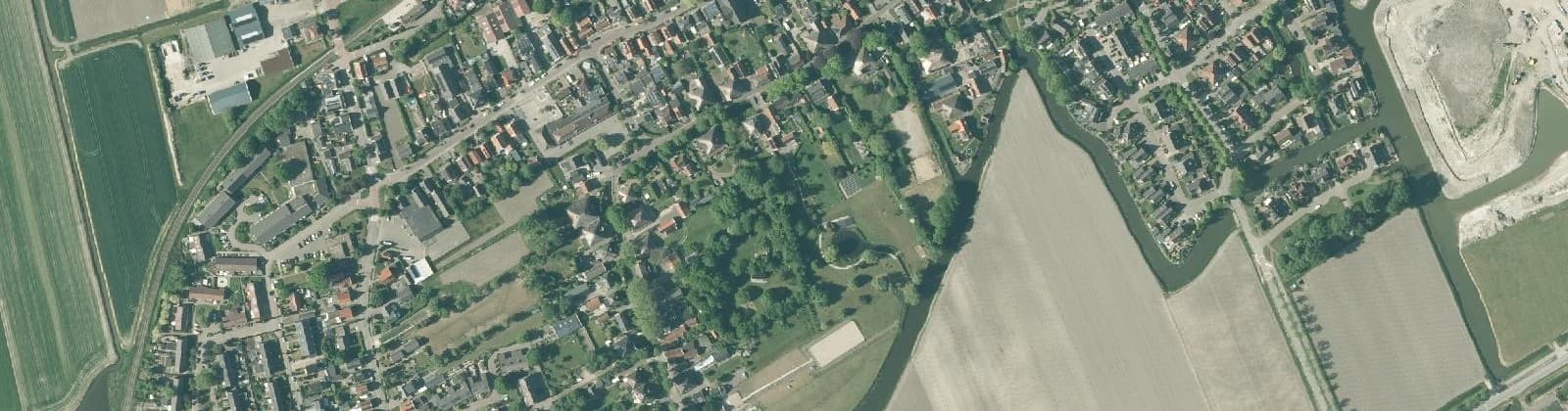 Luchtfoto van Opperdoes Centrum
