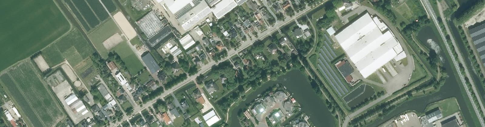 Luchtfoto van Zwaagdijk-Oost Centrum