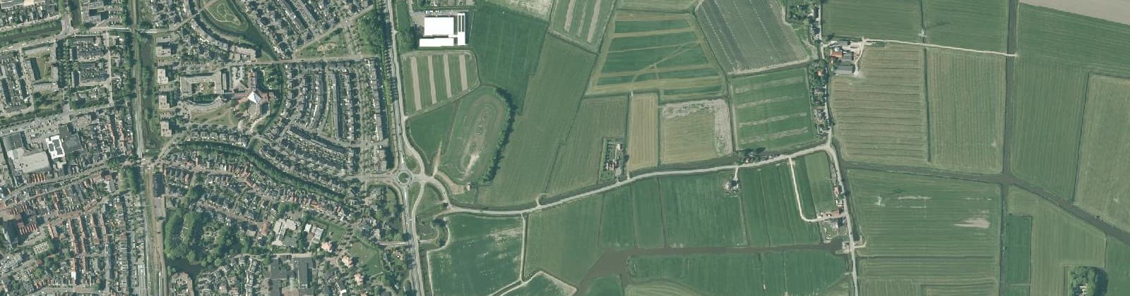 Luchtfoto van Nes en Buitengebied