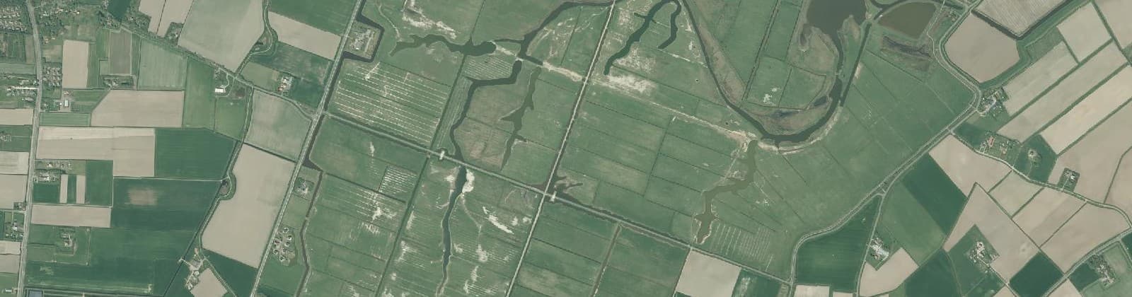 Luchtfoto van Verspr.h. in de polders Burger Nieuwland