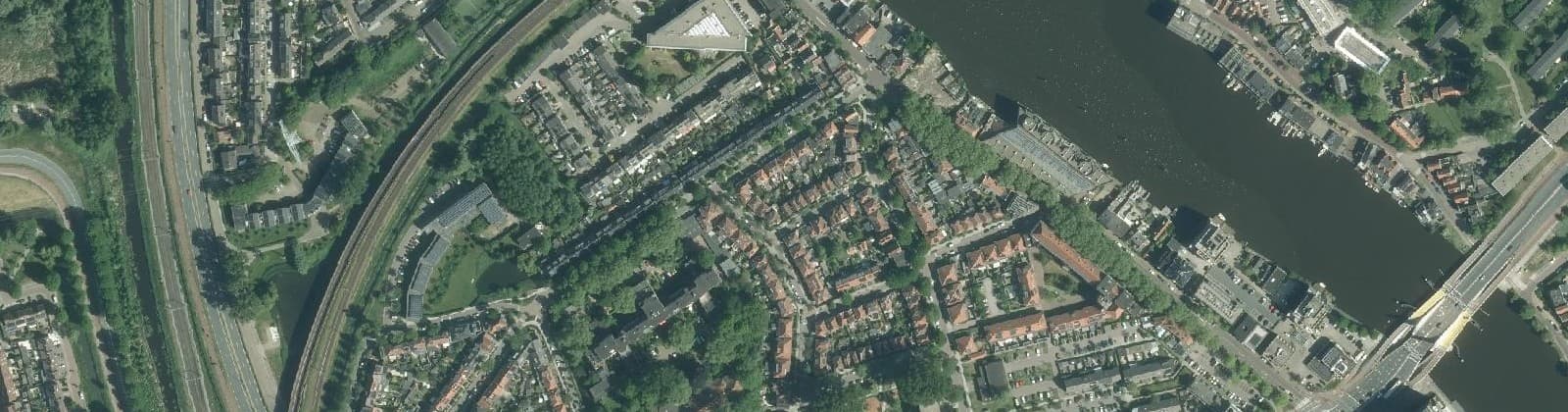 Luchtfoto van Schilders- en Waddenbuurt