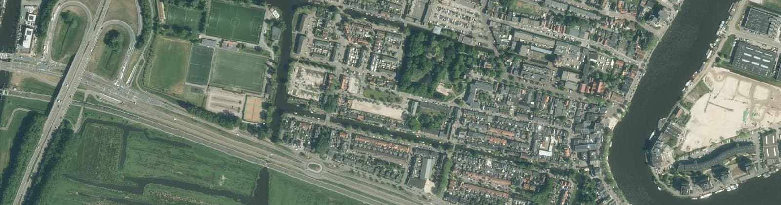 Luchtfoto van Wormerveer Centrum