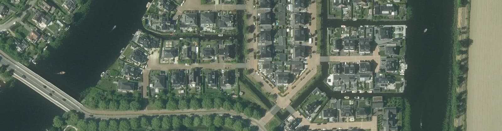 Luchtfoto van Klein Alblas