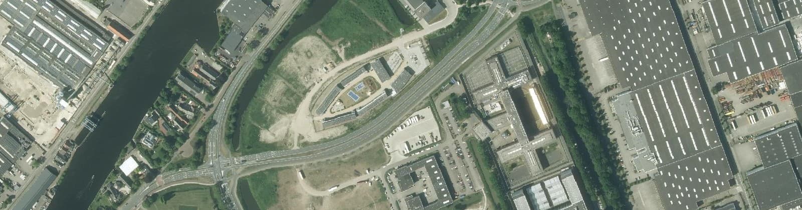 Luchtfoto van Bedrijventerrein Rijnhaven-West