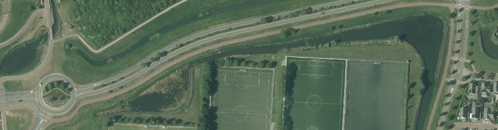 Luchtfoto van Sportpark Smitshoek