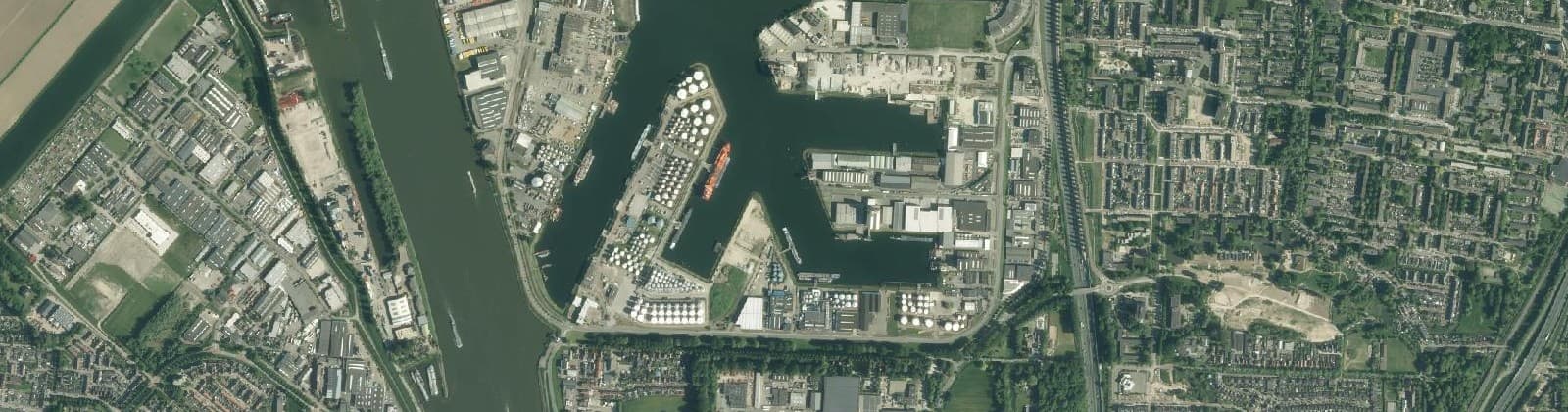 Luchtfoto van Julianahaven