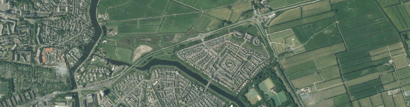 Luchtfoto van Leyhof