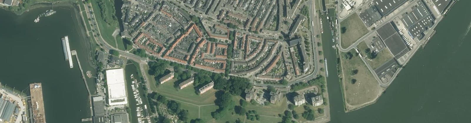 Luchtfoto van Maasboulevard
