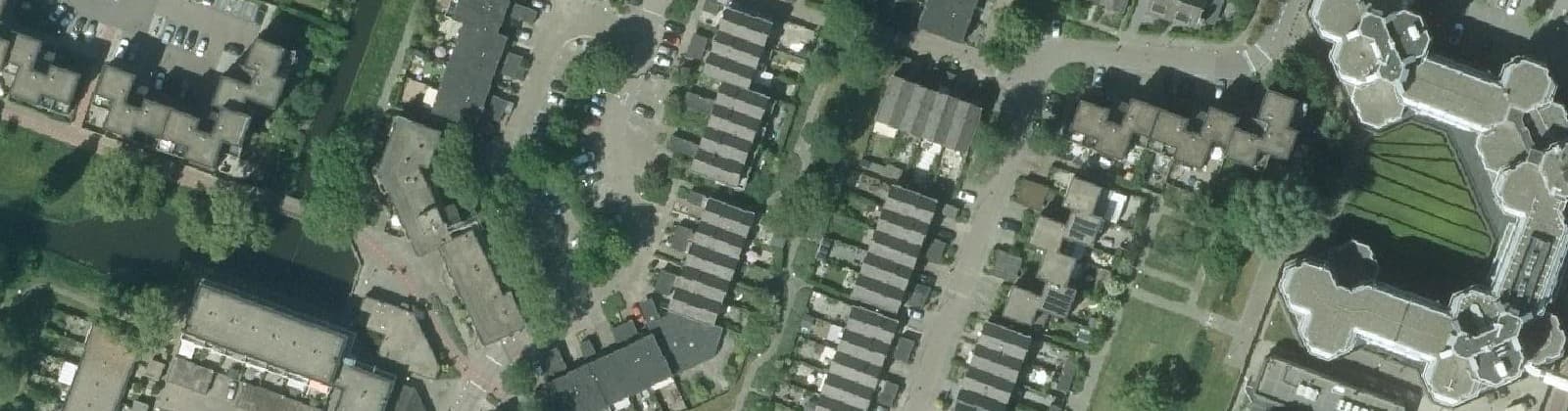 Luchtfoto van Hovenbuurt midden-Oost