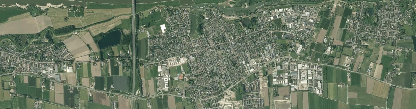 Luchtfoto van Kern Beneden-Leeuwen