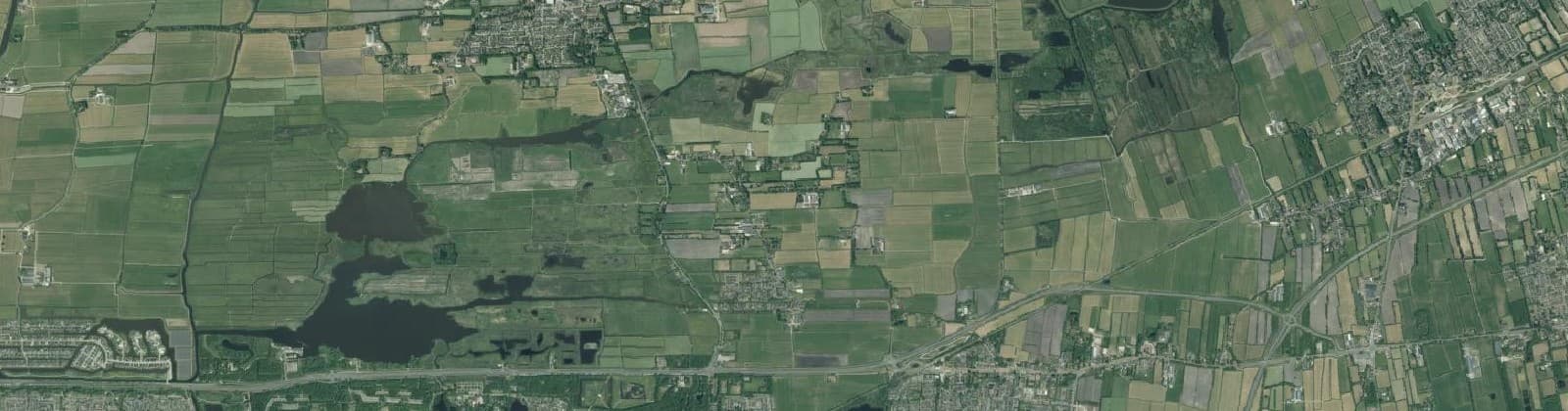 Luchtfoto van Verspreide huizen Ryptsjerk
