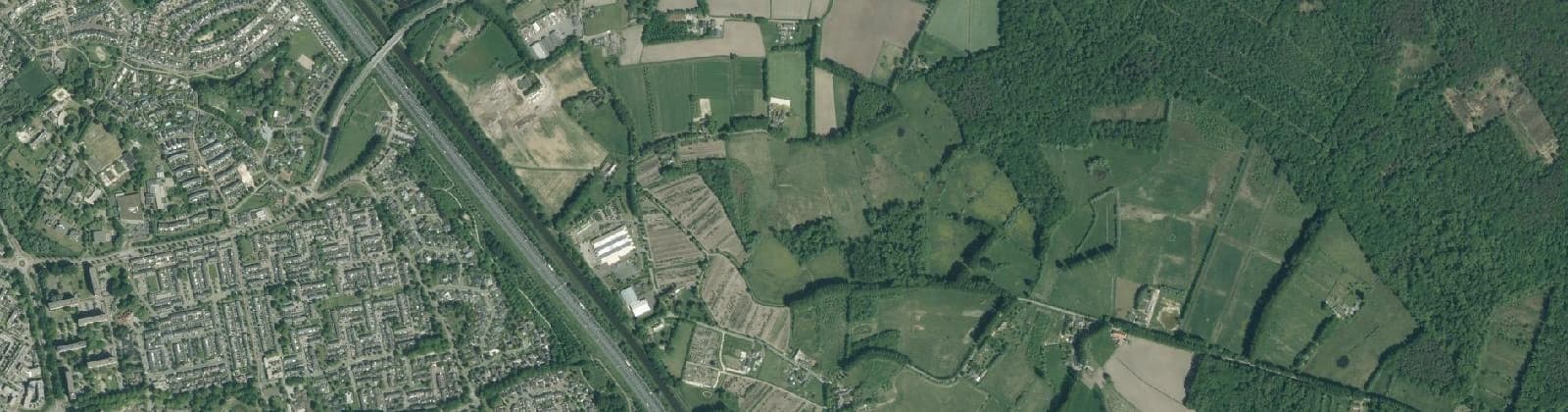 Luchtfoto van Verspreide huizen Langenberg