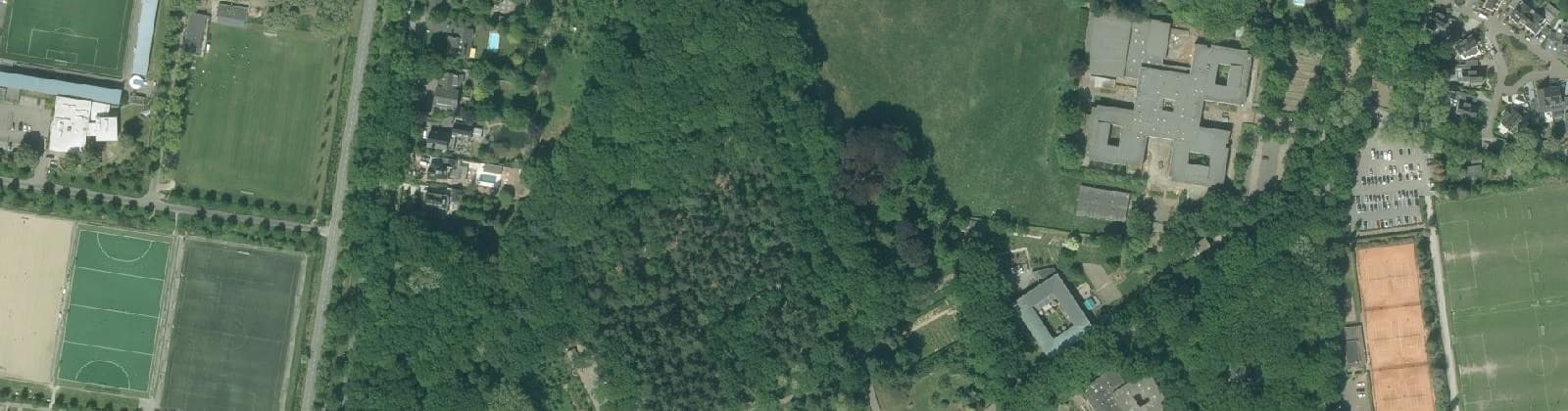 Luchtfoto van Eikenburg